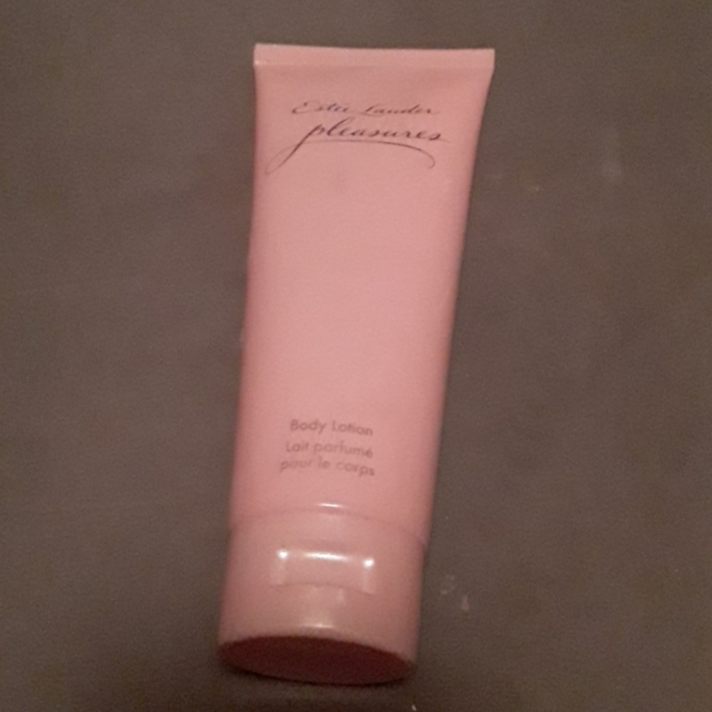 Estee Lauder Pleasures body lotion 3.4 fluid ounce